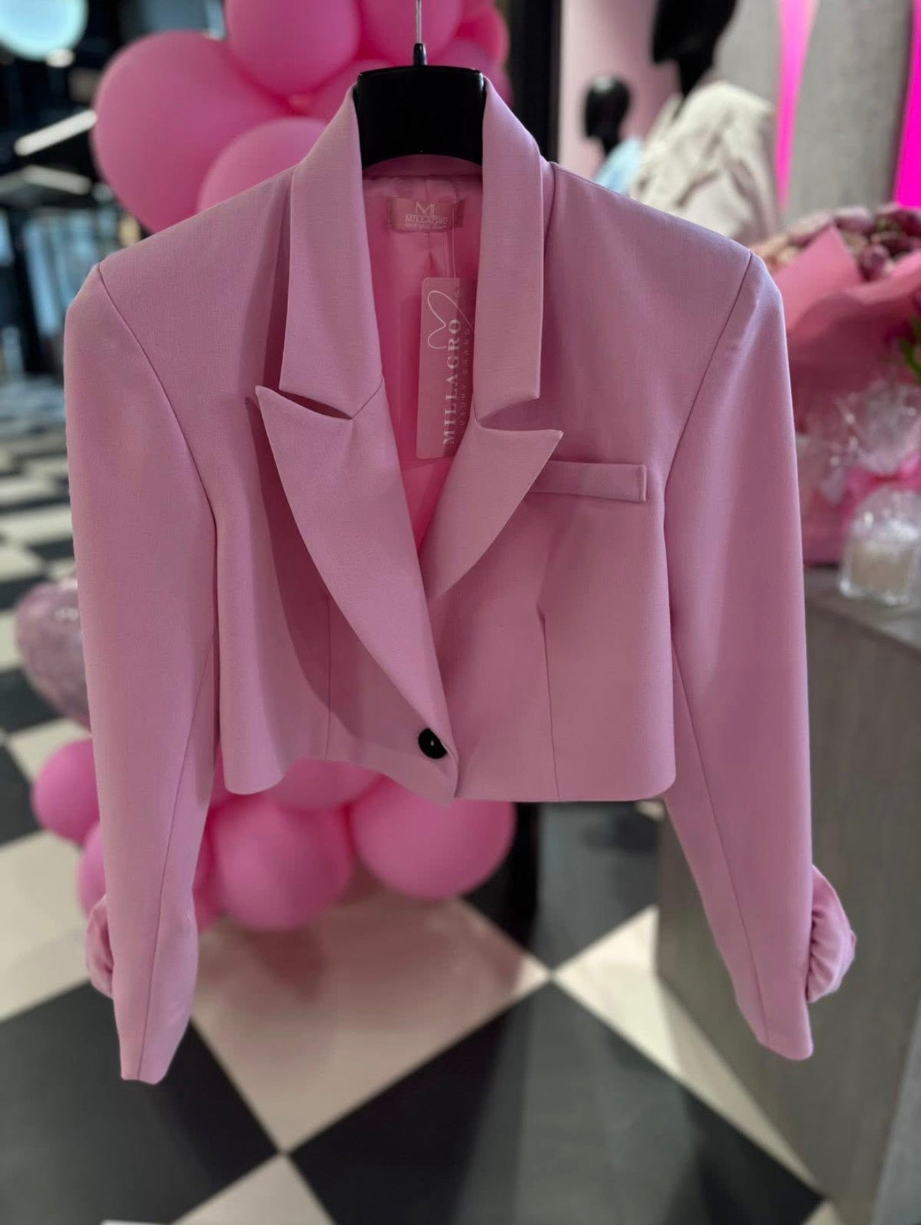 Spodnie £20 ,marynarka £50