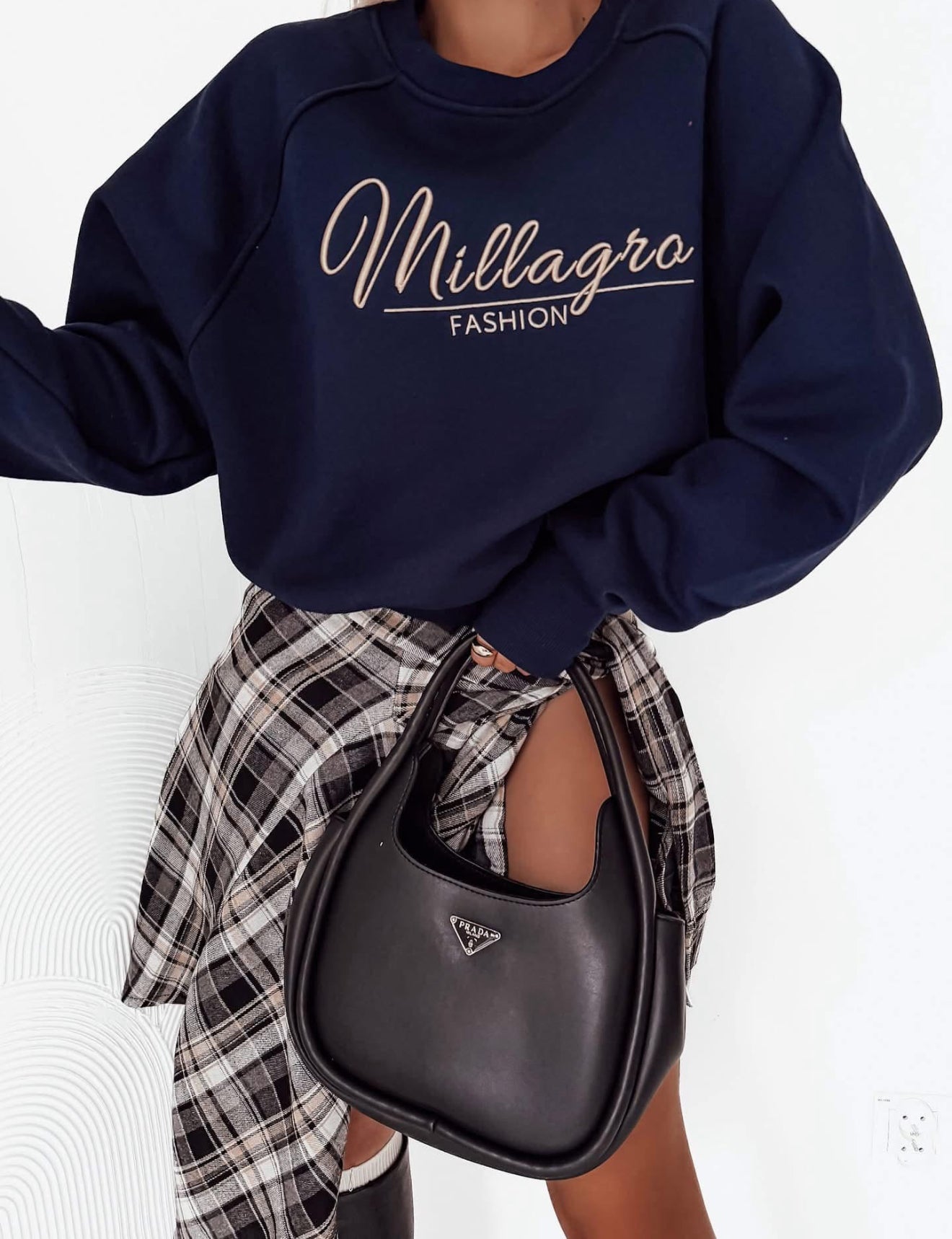 Bluzka Millagro £34 ,leginsy czarne S £15 top czarny i biały £24