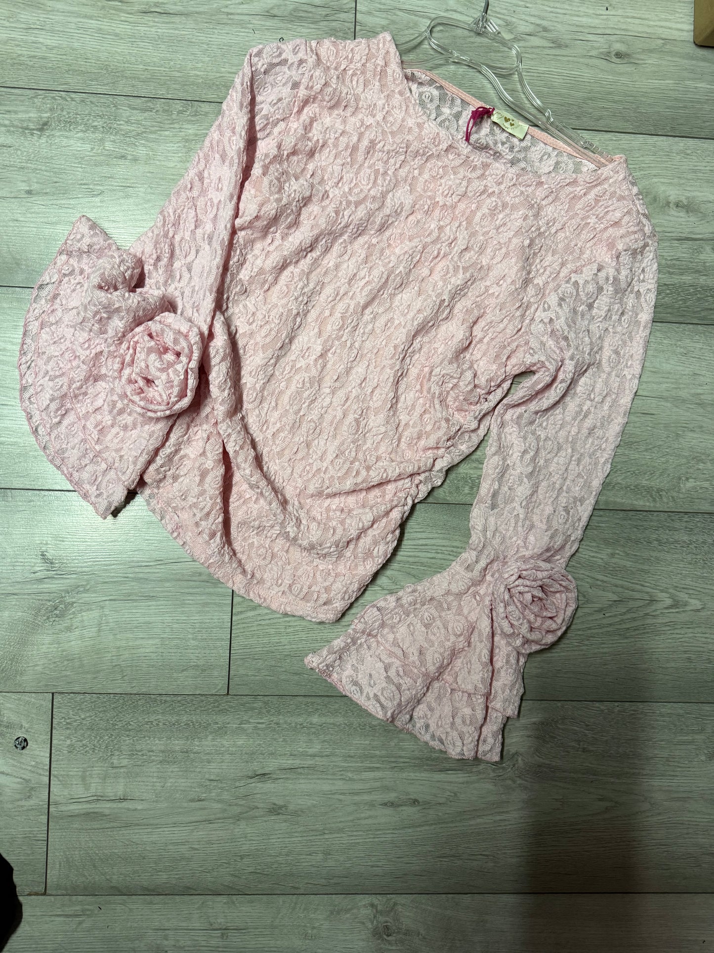 Bluzka Millagro beżowa £16 ,puder Roz £20