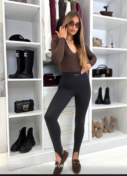 Buty rozmiar 38 £10 , narciary Czarne Millagro £25 ,marynarka Millagro £32 , dres La Perla £32 ,