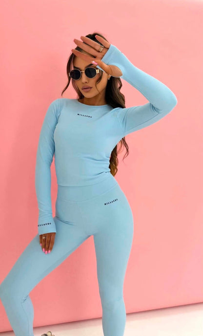 Leginsy M £24 ,bluzka £24 , leginsy £12