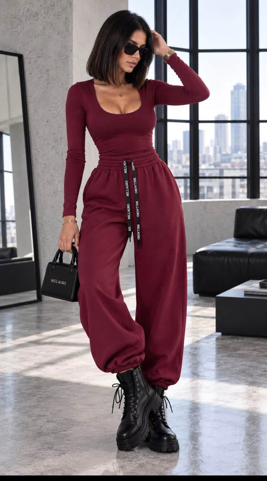 Bluzka bordo £25 ,bluzka zebra £25 ,Polar beżowy £38 ,spodnie £22