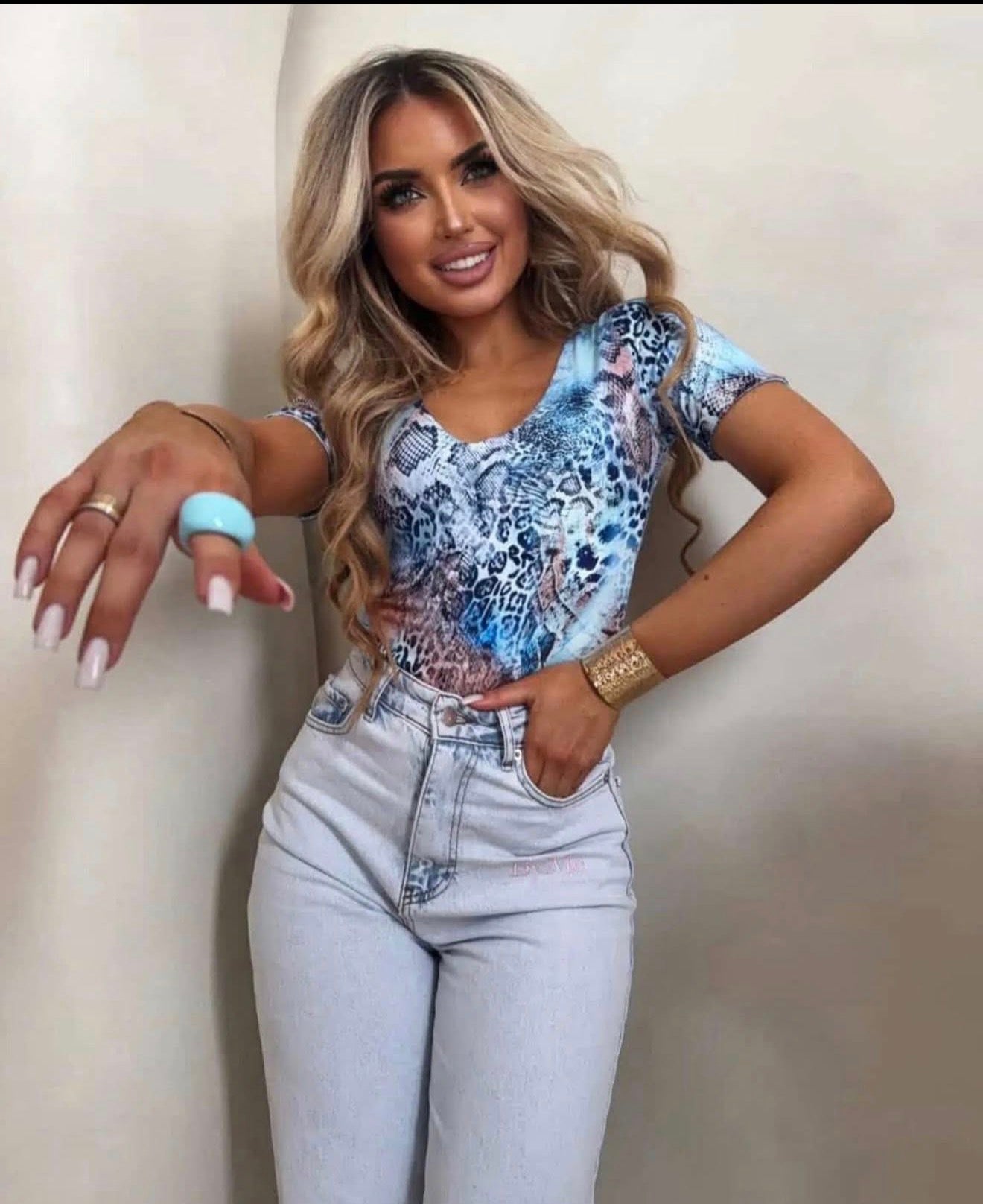 Bluzka BY Me £23 x2 razem £46 ,bluzka Marina £25 ,Marynarka Millagro £50 x2 £100